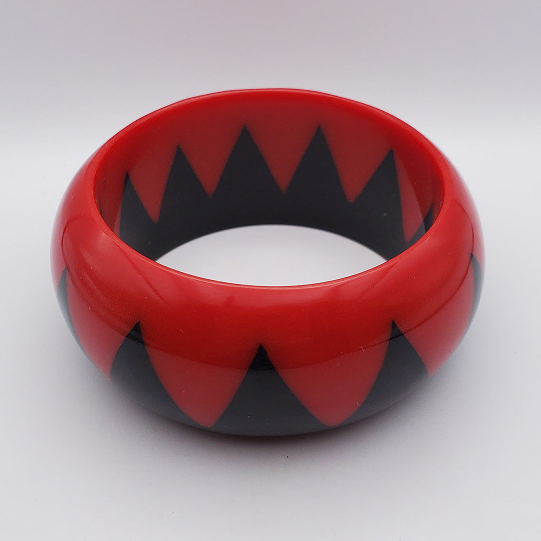 CLAW BLACK & BLOOD RED
