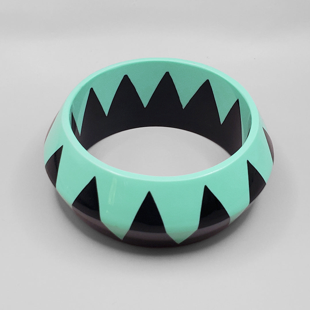 EXTRA LARGE CLASSIC CLAW  IN BLACK & BABY TURQUOISE