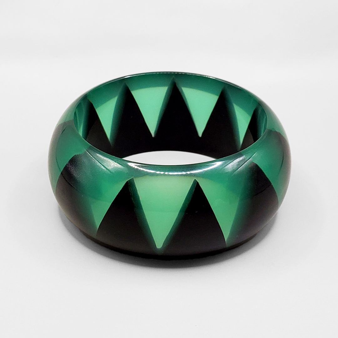 BIG DOME CLAW IN BLACK & GREEN - LAST ONE